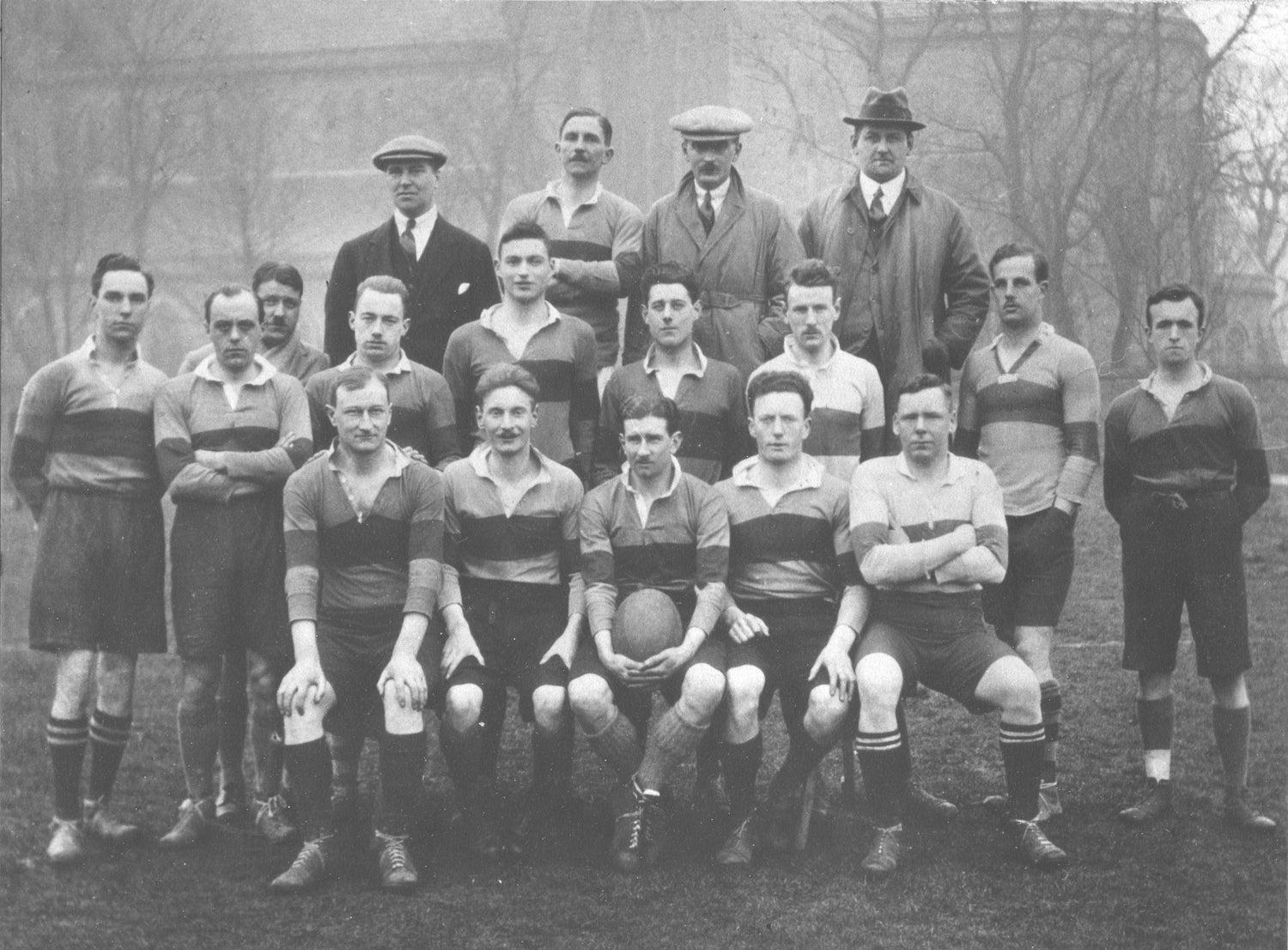 1922
